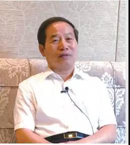 陈伦