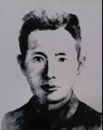 黄琬.jpg