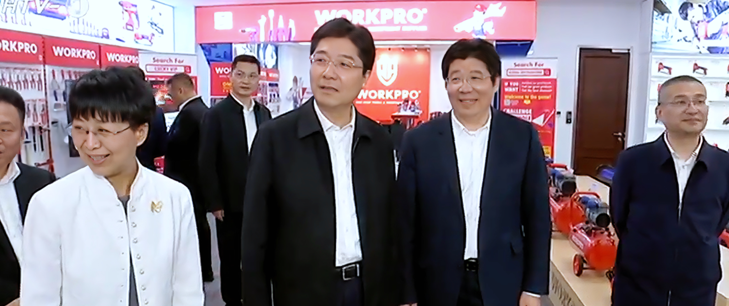 杭州市委副书记、市长姚高员一行莅临巨星科技调研
